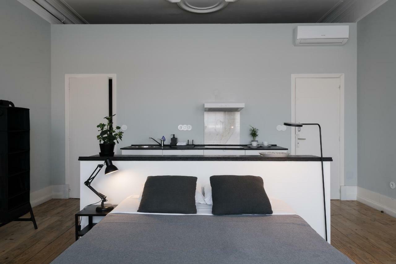 Baixa24 •P2R• Bright Apt In Vibrant Downtown OOporto Exteriör bild
